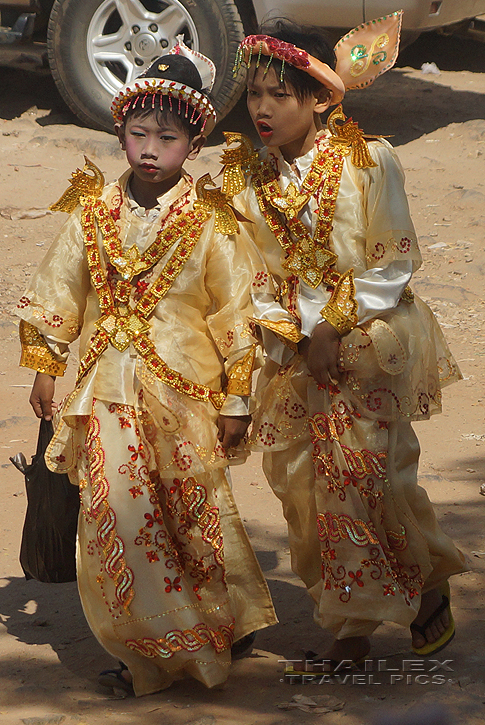 Princely Dress, Taung Kalat (Myanmar)
